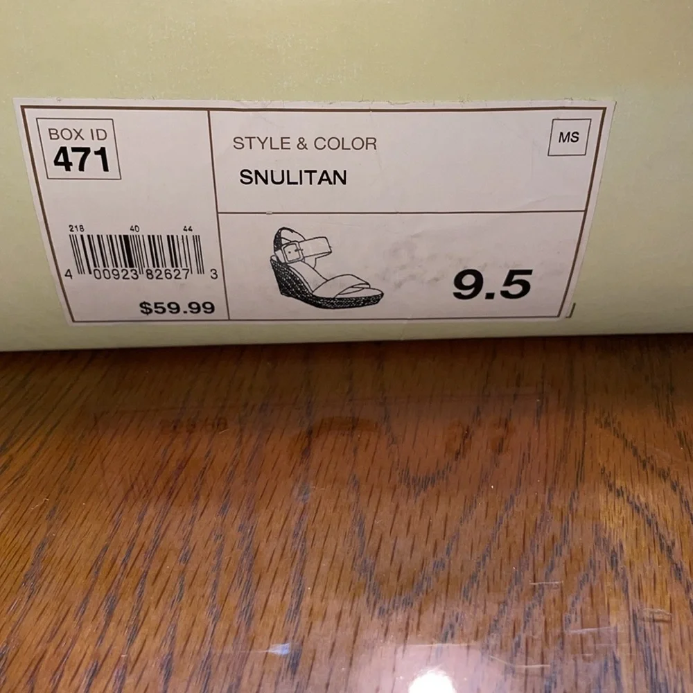 Sonoma Life+Style Sandals Size 9.5 Color&style: Snulitan